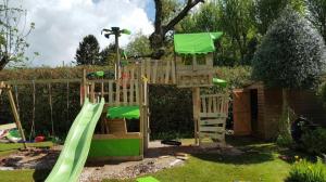 Outdoor play tower installation service